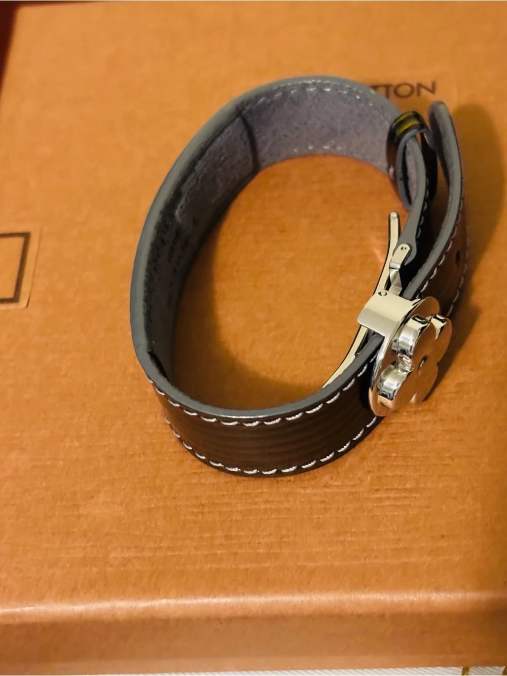 Louis Vuitton Green Epi Leather Monogram Cyber Wish Flower Bracelet - Picture 4 of 5